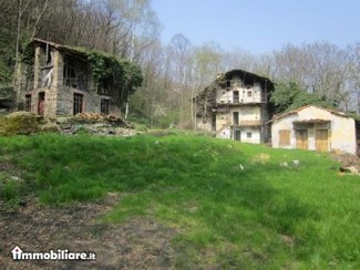 Click here for full details of this property for sale in Val Argentina, Italy.